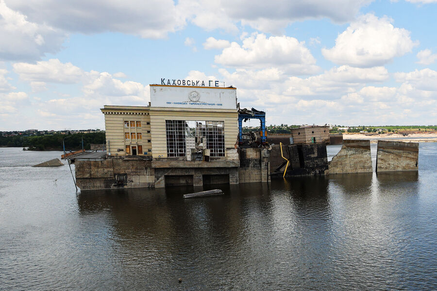 Вид на&nbsp;Каховскую ГЭС, июль 2023&nbsp;года