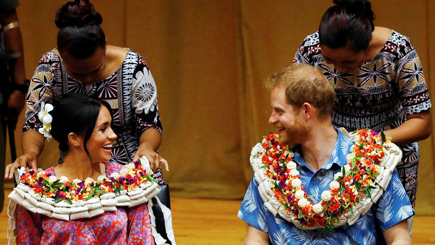 Герцогиня Сассекская Меган и принц Гарри Уэльский во время визита на Фиджи, октябрь 2018 года