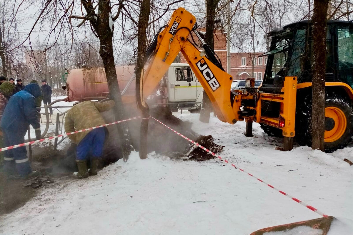 В школе Южы рассказали о ЧП с детьми, провалившимися в яму с кипятком -  Газета.Ru | Новости