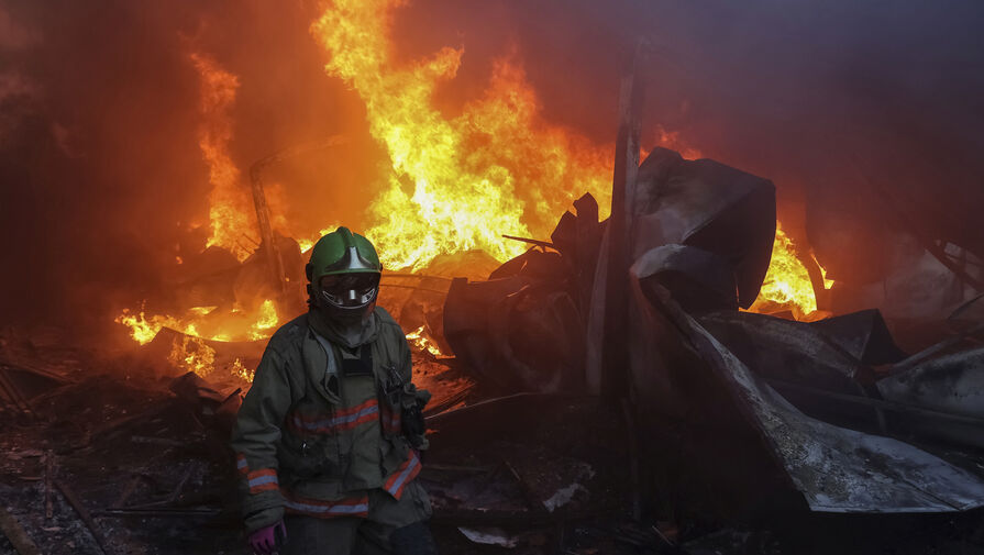На Сахалине пожар охватил более 40 дачных домов
