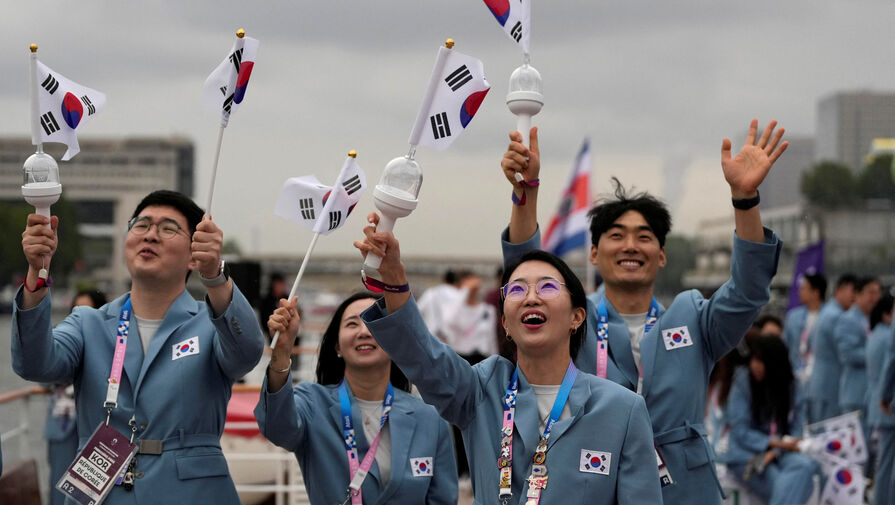 Южная Корея возмущена тем, что на открытии Игр ее делегацию представили как Северную