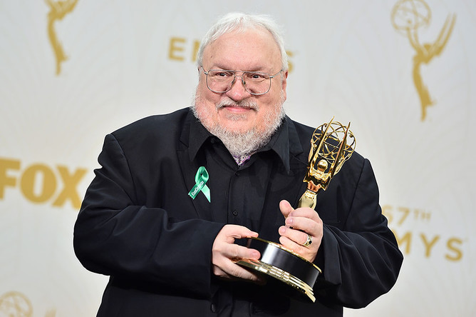 Писатель Джордж Р. Р. Мартин на церемонии Emmy Awards 2015