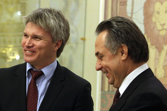 Глава Минспорта Павел Колобков (слева) и вице-премьер России Виталий Мутко