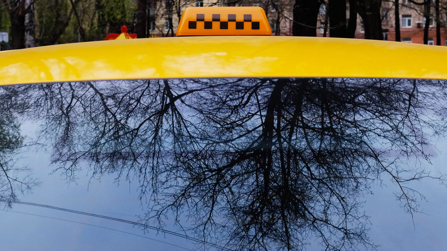 В Иркутске задержали подозреваемого в вооруженном нападении на таксиста и угоне его авто