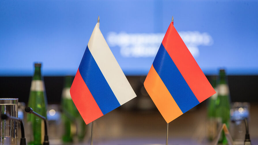 Посольство РФ в Армении обеспокоено задержанием Бадаляна и Геворкяна