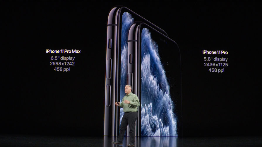 Новые iPhone 11 Pro Max и iPhone 11 Pro на презентации компании Apple, 10 сентября 2019 года