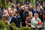 На поминках по случаю 40 дней со смерти основателя ЛДПР Владимира Жириновского, на Новодевичьем кладбище в Москве, 15 мая 2022 года