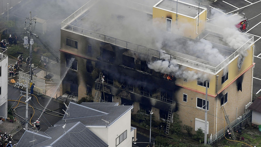 Последствия поджога в здании мультипликационной студии Kyoto Animation Co. в японском Киото, 18 июля 2019 года