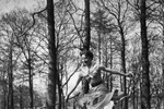 Одри Хепберн с своим псом в Ричмонд-парке, Лондон, 1950 год