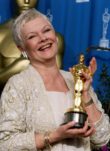 Актриса Джуди Денч получила Оскар как &laquo;Лучшая актриса второго плана&raquo; за&nbsp;фильм &laquo;Влюбленный Шекспир&raquo; (1998)