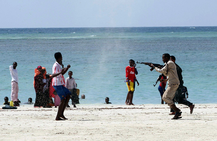 23&nbsp;марта. Арест члена исламистской группировки аль-Шабааб на&nbsp;пляже Лидо в&nbsp;Могадишо, Сомали.