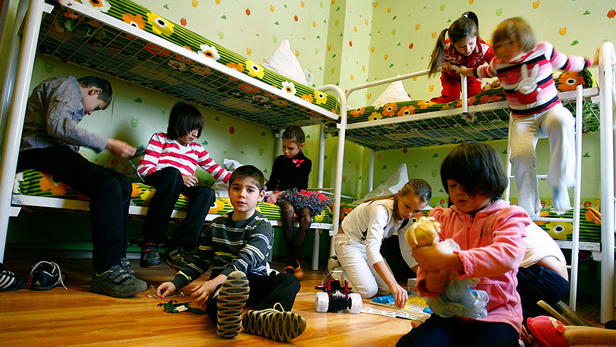Воспитанники детского дома в Ростове-на-Дону, декабрь 2012 года