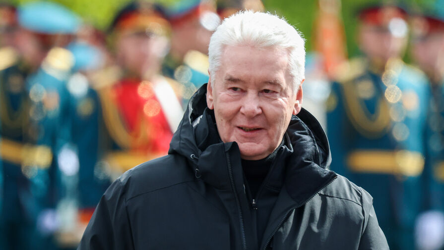 Сергей Собянин принял участие в параде Победы на Красной площади
