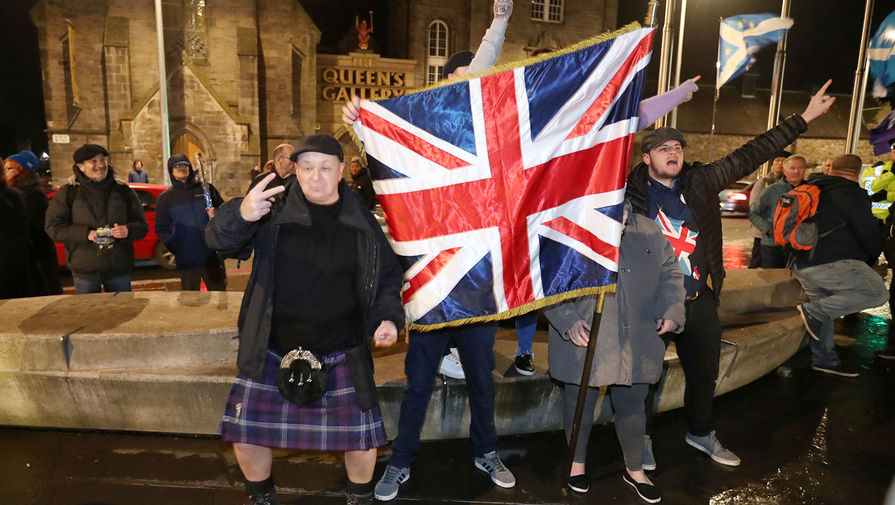 Сторонники Brexit празднуют выход Великобритании из ЕС, 31 января 2020 года