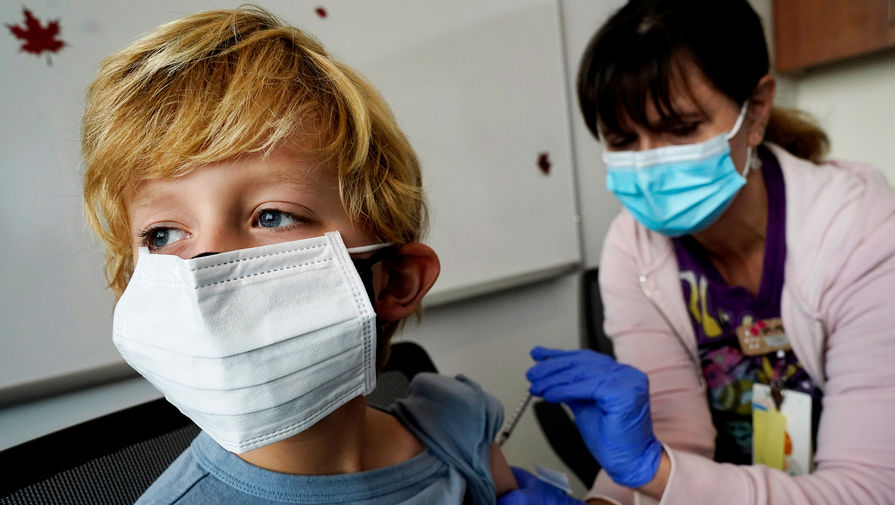 Гинцбург рассказал, когда начнутся испытания вакцины для детей