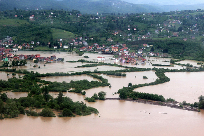 Вид на&nbsp;затопленный пригород Сараева