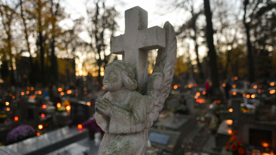 В Варшаве осквернили мемориальное кладбище советских солдат