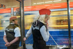 Диспетчеры на открывшейся станции Московского метрополитена «Котельники»