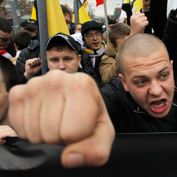 «Нелегальный иммигрант – иностранный оккупант»: о чем были «Русские марши»