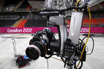 Демонстрация установки робота с камерой, которая будет снимать баскетбольные матчи Олимпиады