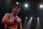 Александр Поветкин ведет бой против Карлоса Такама за титул WBC Silver