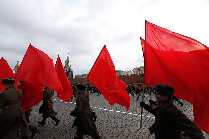 Репетиция участников марша в честь парада 7 ноября 1941 года на Красной площади