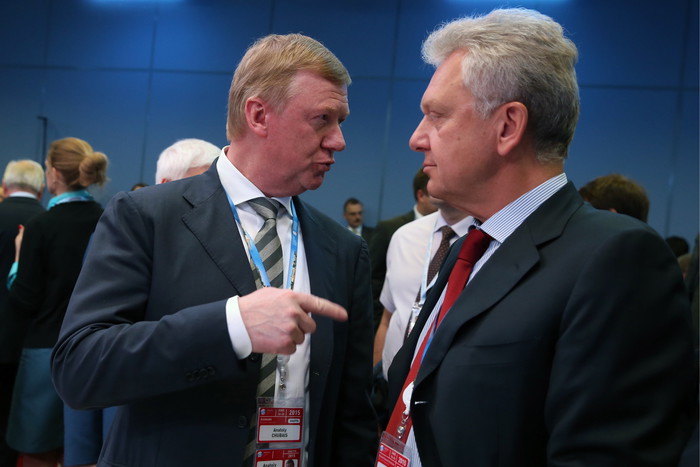 Председатель правления ООО «УК «РОСНАНО» Анатолий Чубайс и председатель Коллегии...