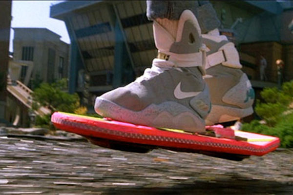 Кадр из фильма «Назад в будущее 2» (1989)