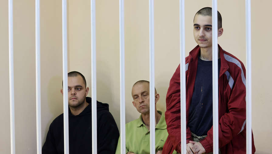 Суд в ДНР приговорил к смертной казни наемников из Великобритании и Марокко