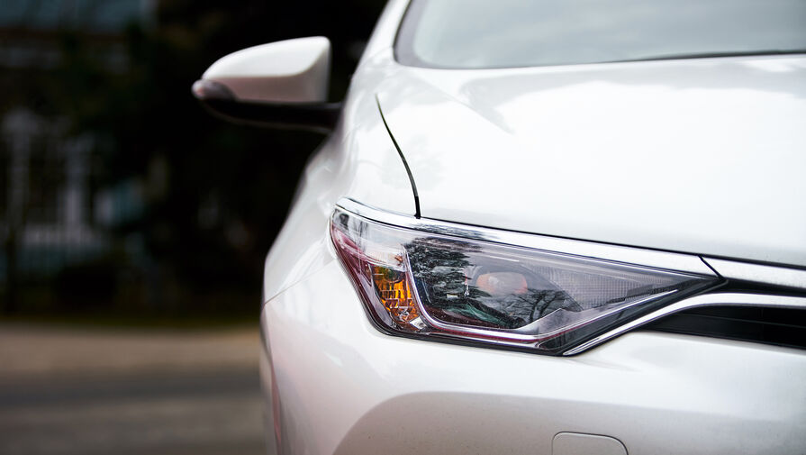 Российских водителей могут начать наказывать за ксеноновые фары