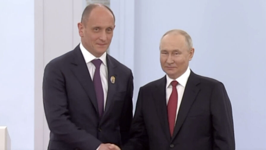 Владимир Путин наградил государственной премией директора МКНЦ Игоря Хатькова