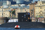 Дизель-электрическая подводная лодка «Дмитров» перед началом главного военно-морского парада в Санкт-Петербурге в честь Дня Военно-Морского Флота России