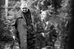Дмитрий Шостакович с супругой Ириной на прогулке в Репино, 1973 год