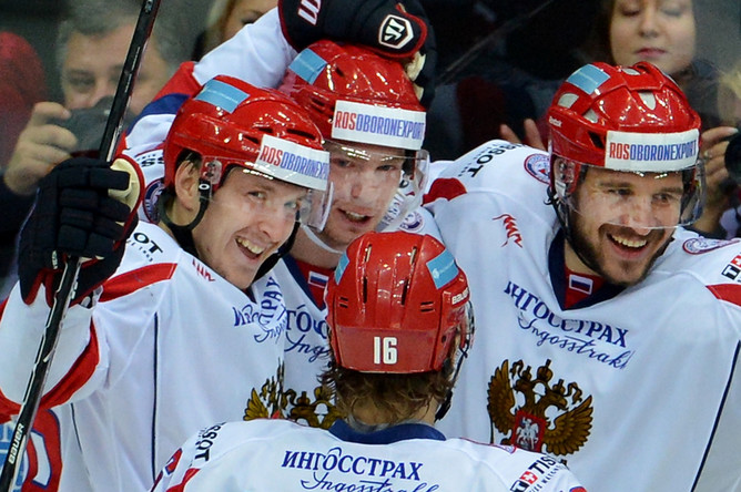 Сборная России радуется первому успеху в олимпийском сезоне