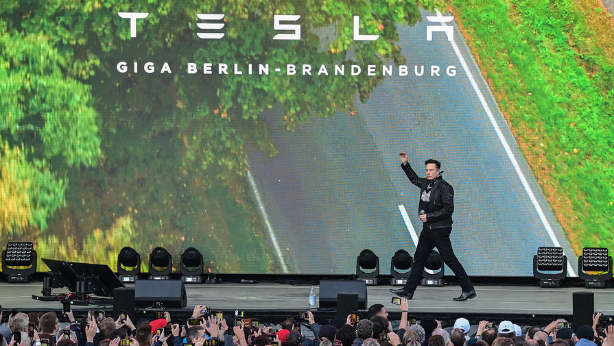 Эксперты рассказали, зачем Маск заранее отпраздновал открытие Гигафабрики Tesla в Берлине