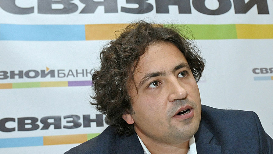 Президент группы компаний «Связной» Максим Ноготков на пресс-конференции, посвященной старту проекта «Связной банк» в 2010 году