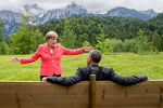 Ангела Меркель с Бараком Обамой на полях встречи «большой семерки» в замке Эльмау на юге Германии, июнь 2015 года
