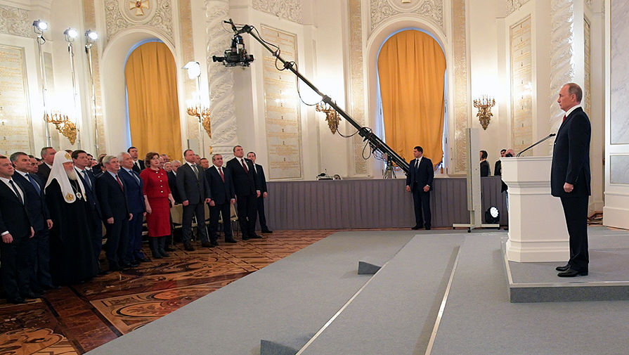 Президент Владимир Путин во время обращения к Федеральному собранию в Кремле, 1 декабря 2016 года