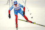 Россиянка Юлия Чекалева бежит к бронзовой медали на втором этапе Кубка мира по лыжным гонкам