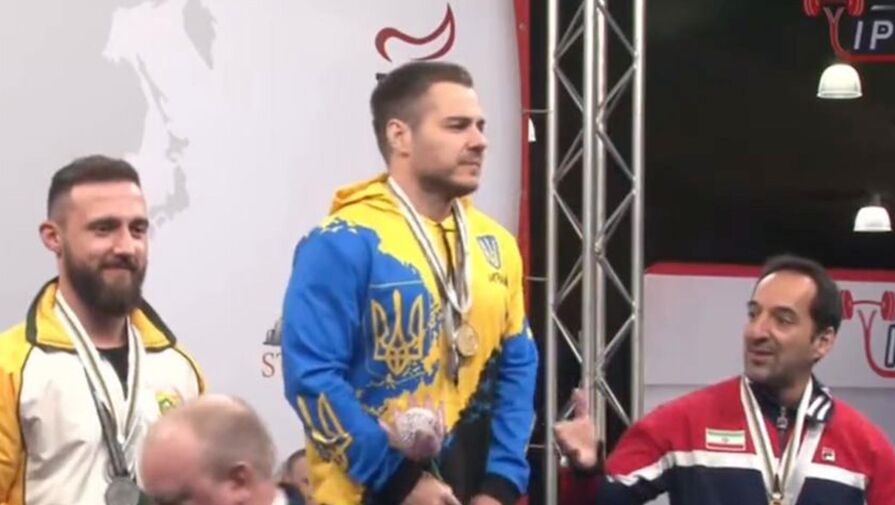Украинский пауэрлифтер отказался пожать руку спортсмену из Ирана