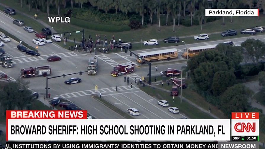 Ситуация у&nbsp;школы в&nbsp;городе Паркленд во Флориде, где произошла стрельба, 14 февраля 2018 года
