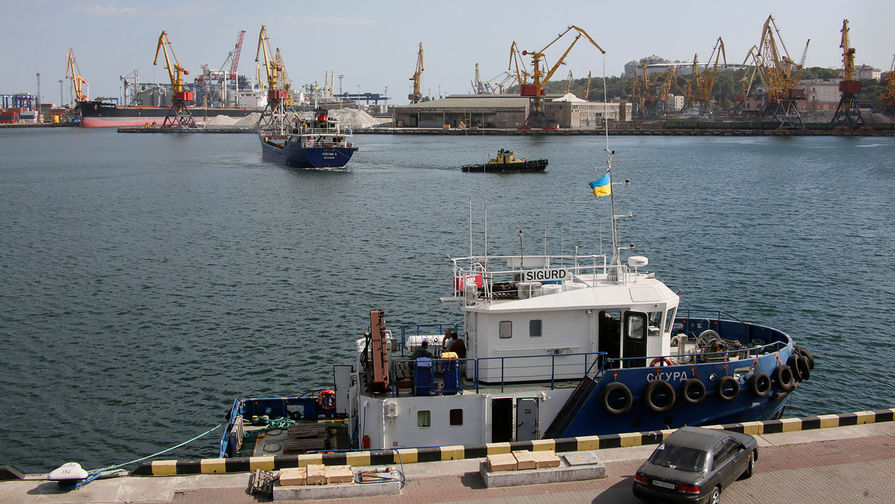 СКЦ проверяет сведения о мине в морском гуманитарном коридоре в Черном море