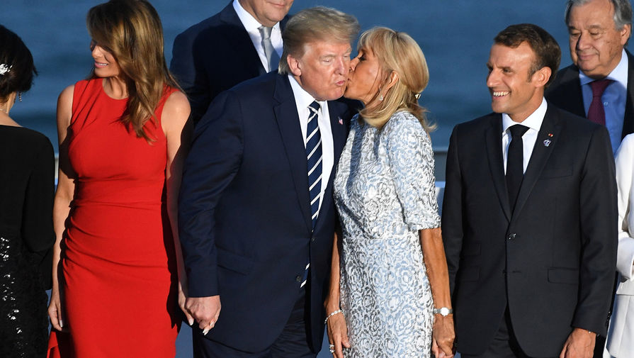 Первая леди США Меланья Трамп, президент США Дональд Трамп, первая леди Франции Брижит Макрон и президент Франции Эммануэль Макрон на&nbsp;саммите G7, 25 августа 2019 года 