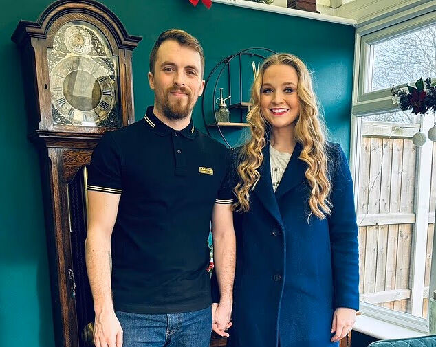 Пара отменила свадьбу за четыре месяца до даты из-за болезни любимой собаки