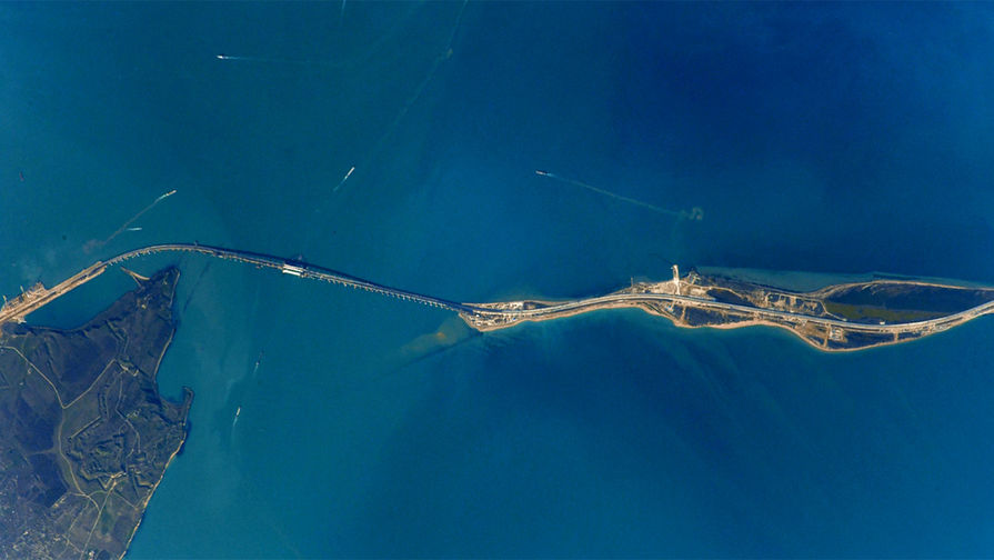 Вид на&nbsp;Крымский мост с&nbsp;МКС, 24 апреля 2018 года
