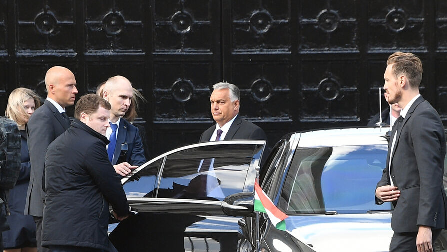 Премьер Венгрии Орбан приехал на прощание с Горбачевым в Москве