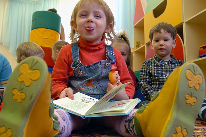 Путин заявил, что необходимо поддержать создание частных детских садов