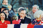 Джордж Буш с внучкой Элли ЛеБлонд, 1989 год