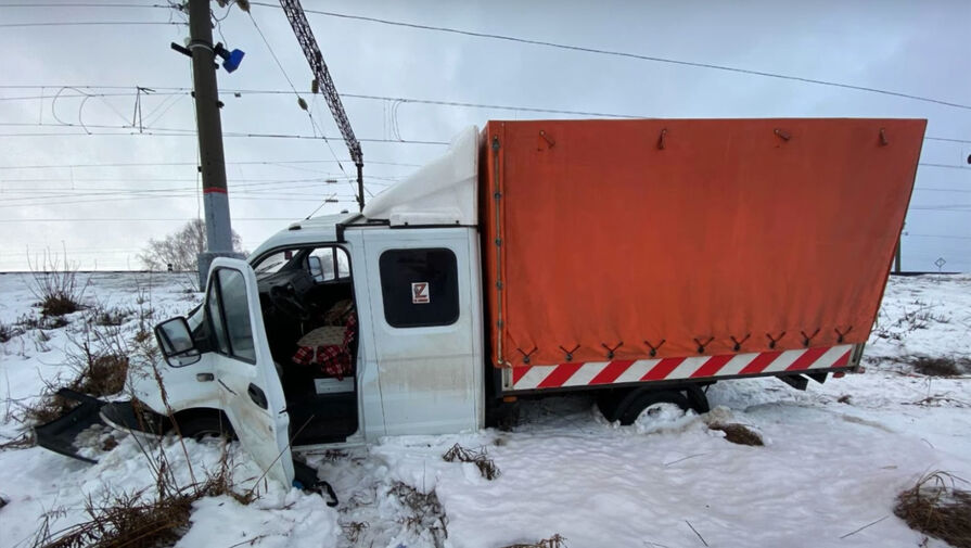 Попавший в ДТП водитель устроил стрельбу, когда полицейский решил ему помочь
