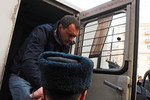 В суд Русакова привезли в той же одежде, в которой он был задержан в субботу, 13 октября.